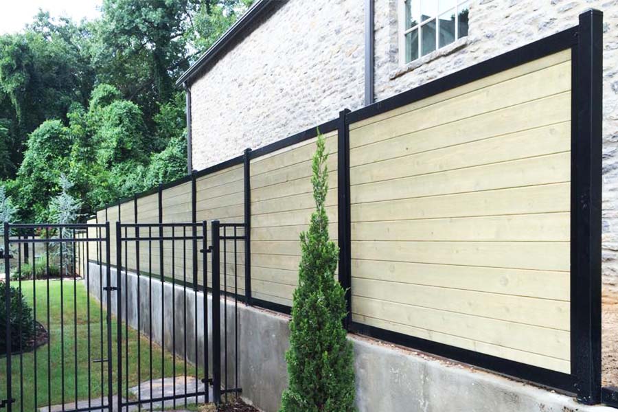 FenceTrac Horizontal Wood Fence With Metal Posts