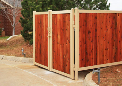 FenceTrac Dumpster Enclosure Without H-TRAC