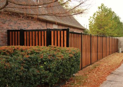 Wood & Black Iron Fence Side Yard