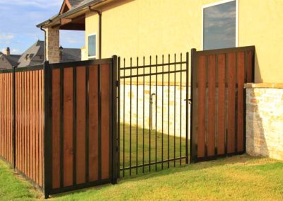 Privacy Fence Iron Gate