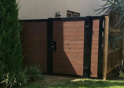 Horizontal Stained Cedar Wood Fence