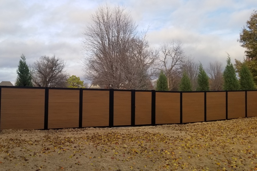 Fencetrac Horizontal Privacy Fence
