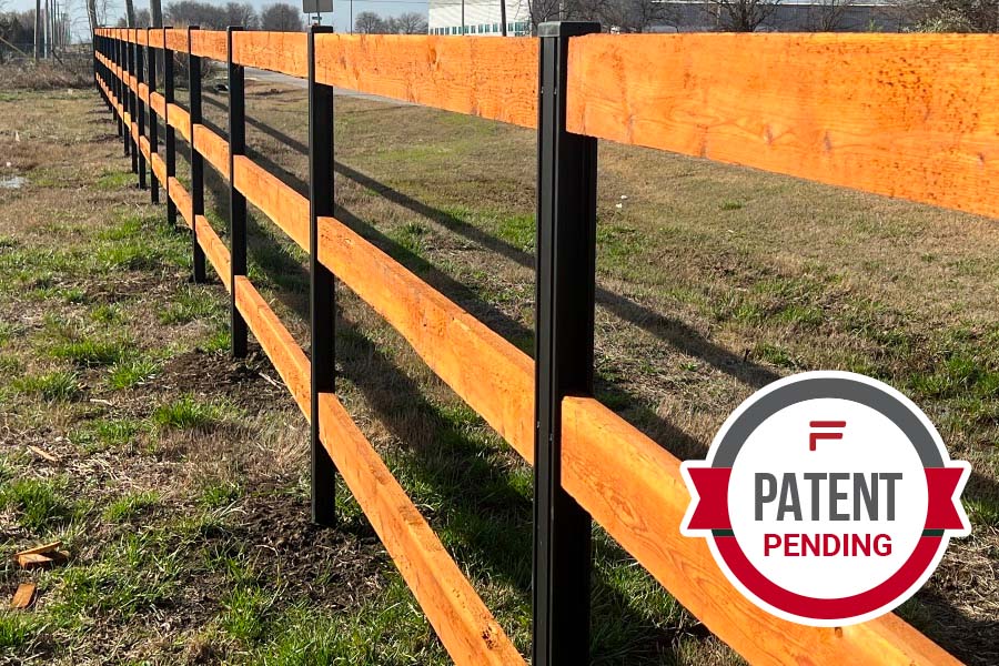 Highplains Ranch Rail Fence with red badge